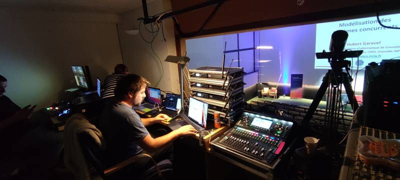 Location de console numérique SQ5 Allen & Heath en Auvergne Rhône-Alpes