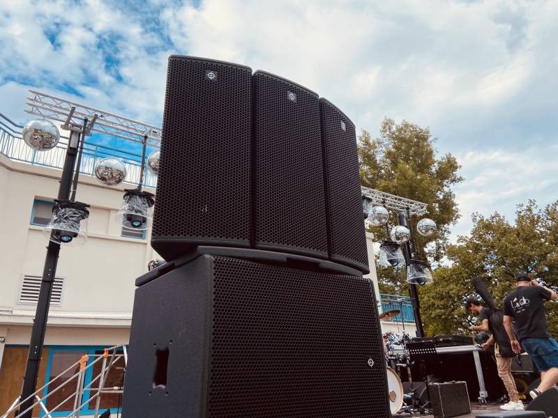 Installation du système APS CODA AUDIO pour un concert en région Auvergne Rhône Alpes