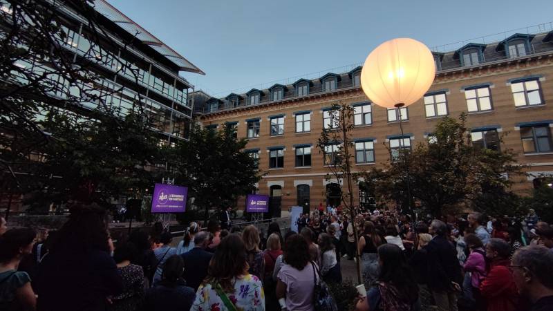 Location de Ballon lumineux pour événements Universitaire à Lyon