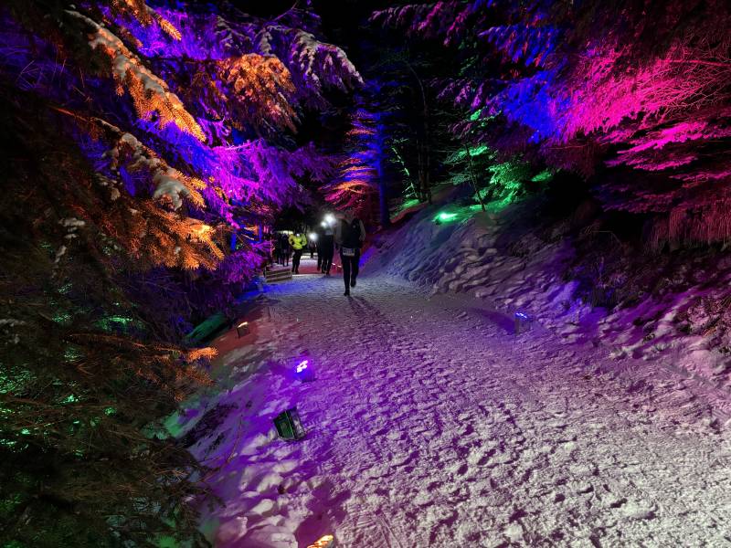 Éclairage du Trail des 2 Alpes avec des projecteurs sur batterie ALCOR