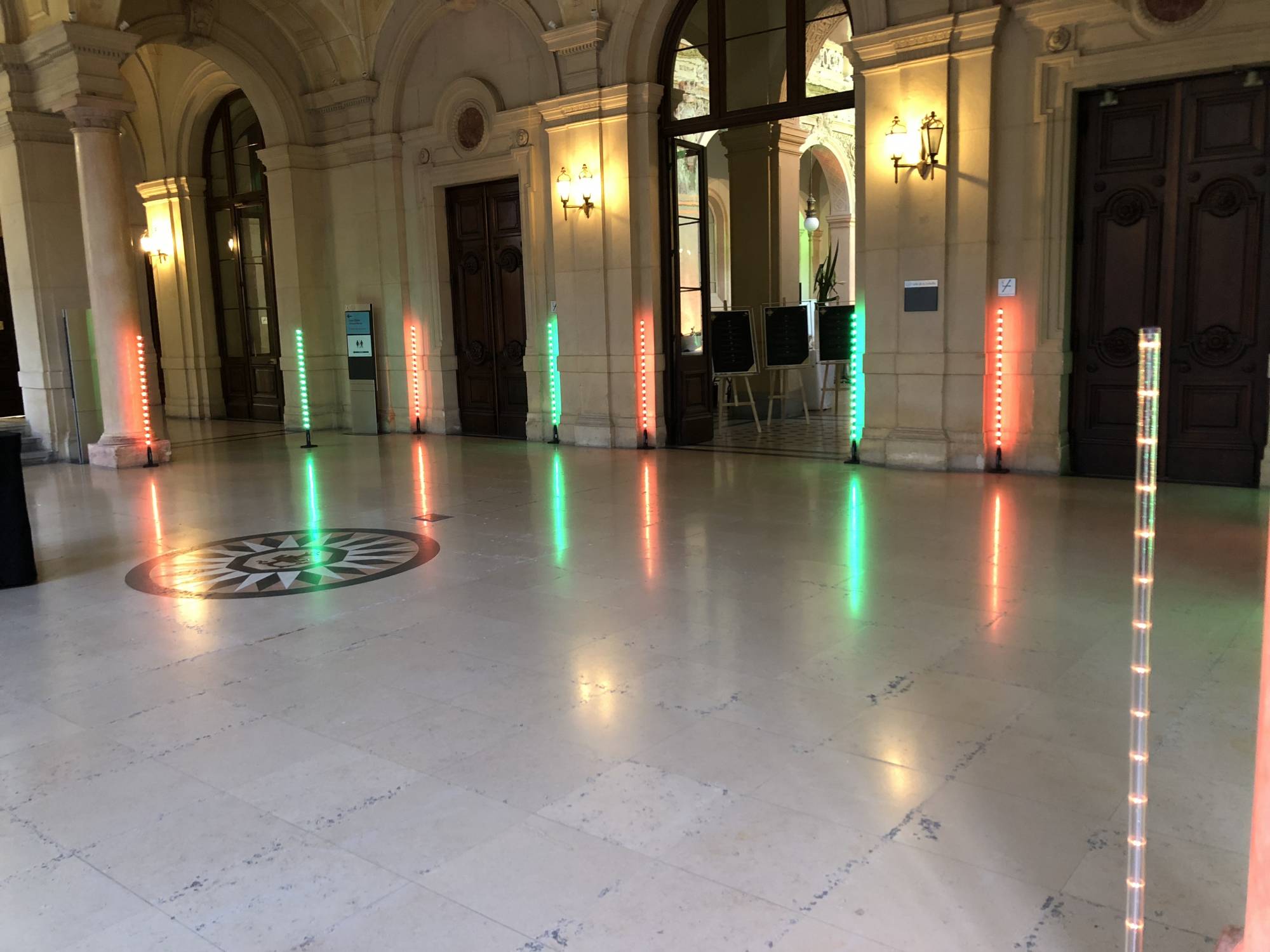 tubes led en location pour événement Lyon 1 L&Db
