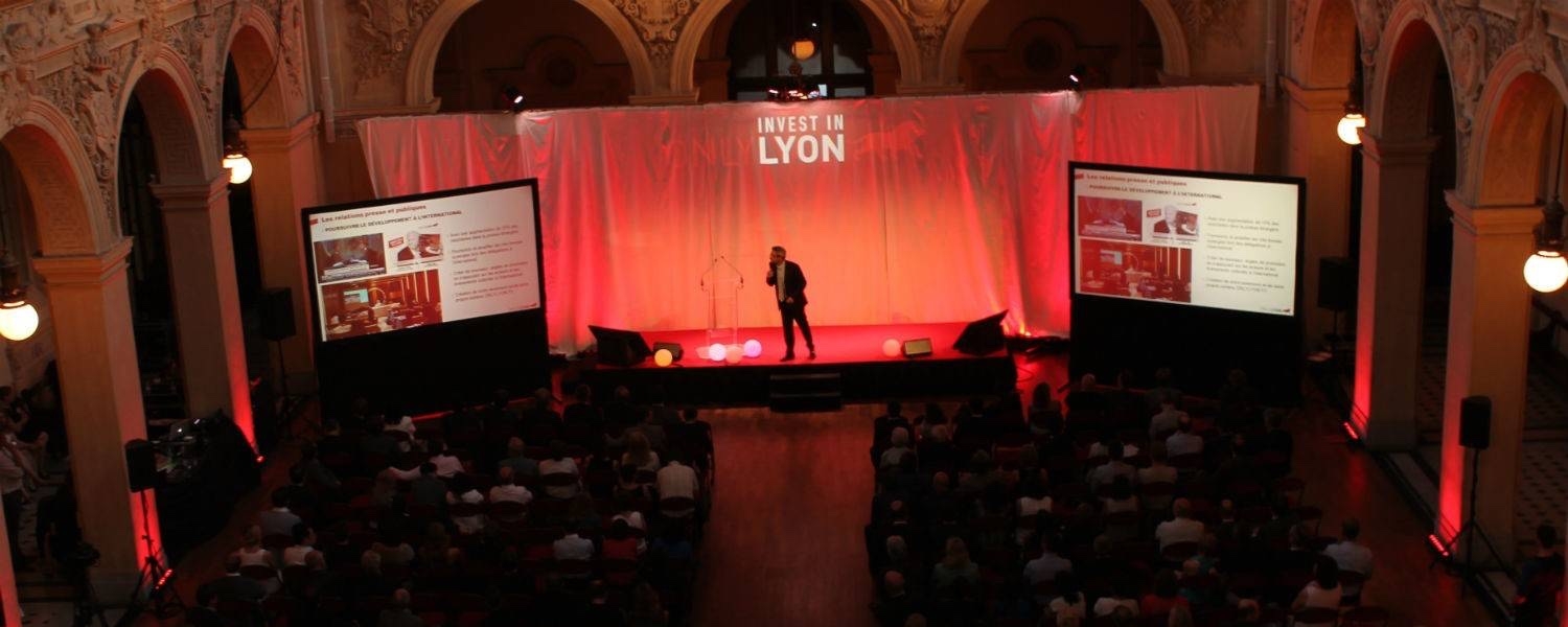 Location d'écran de projection à Lyon