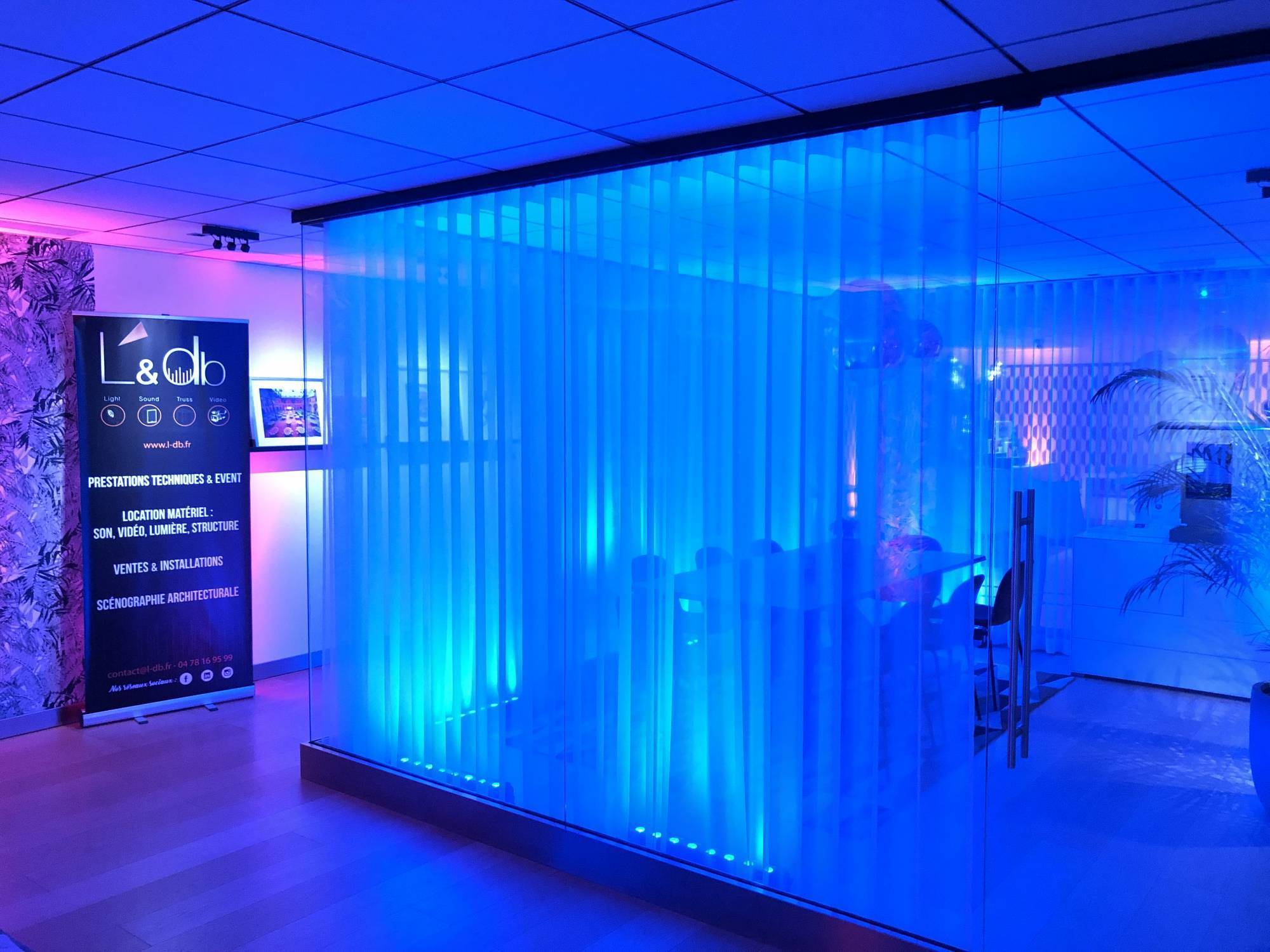 Location barrette à LED soirée Business Pilot chez C Gastronomie à Chaponost