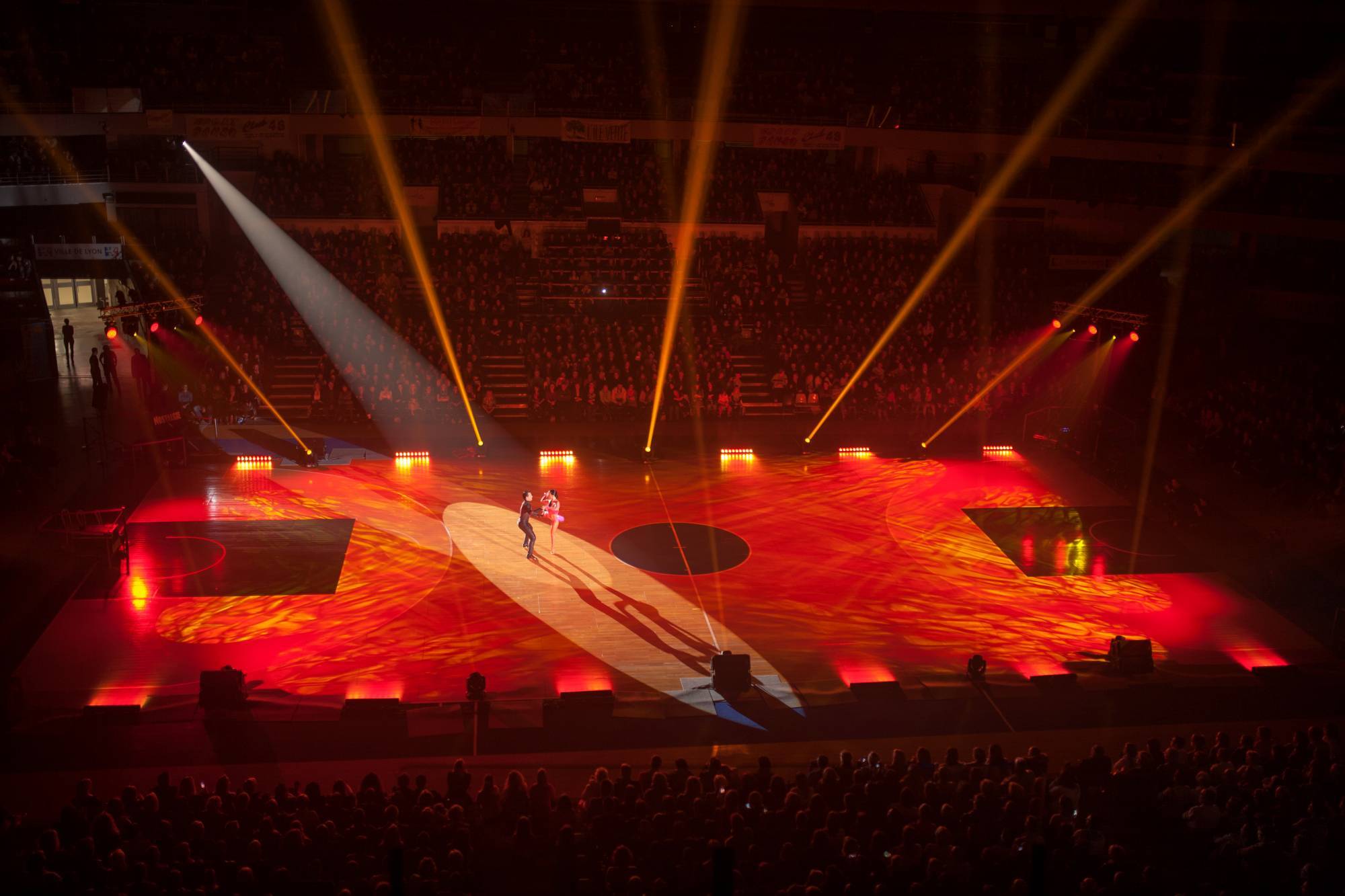 éclairage pour sixième édition du Mondial Show Dance au palais des sports à Lyon Gerland