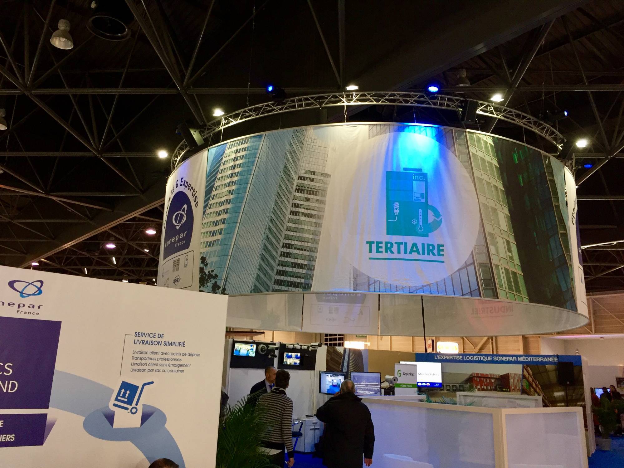 Location pont suspendus  pour signalétique salon Eurexpo Lyon L&Db