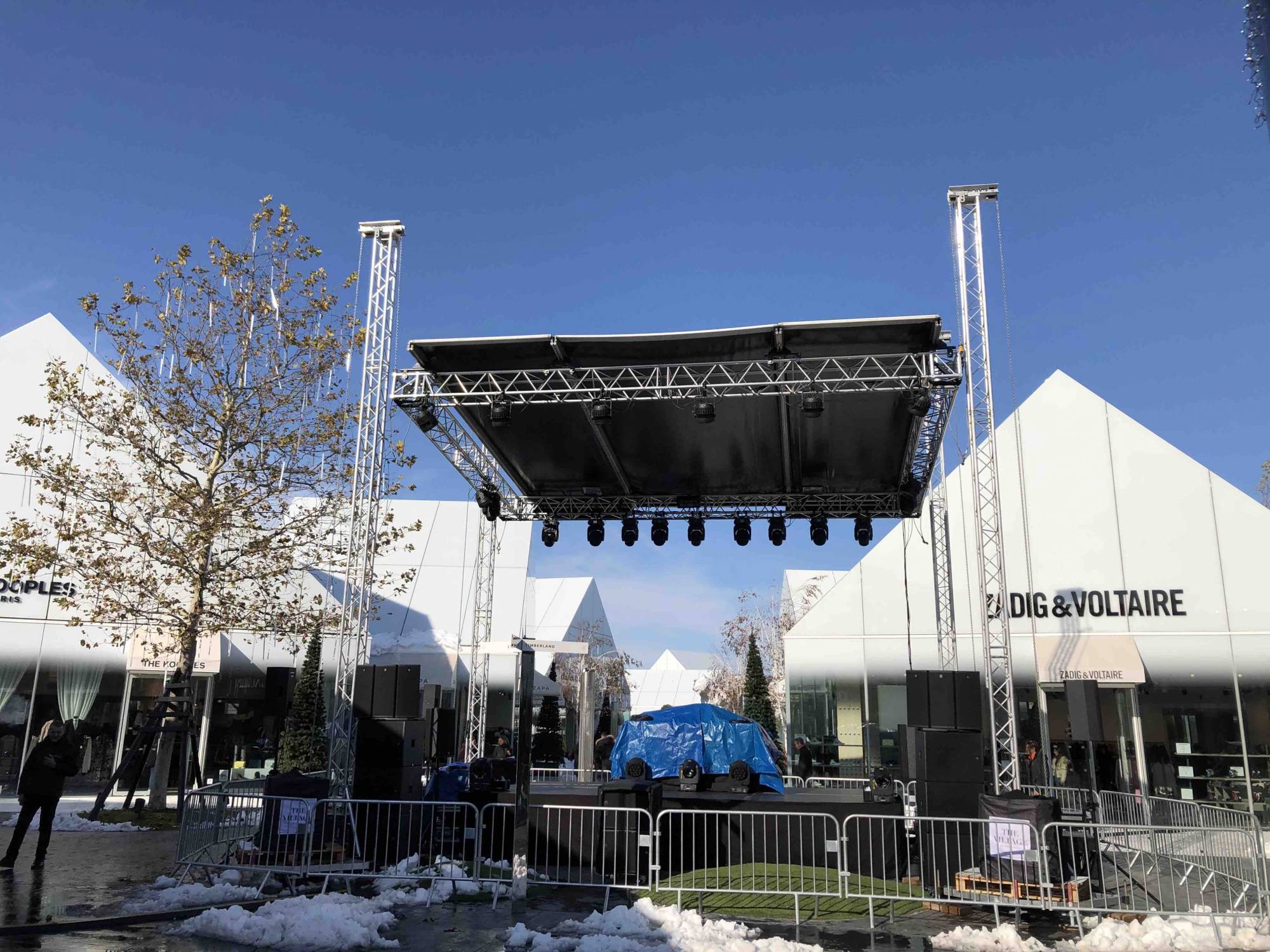 Location couverture de scène pour spectacle Lyon