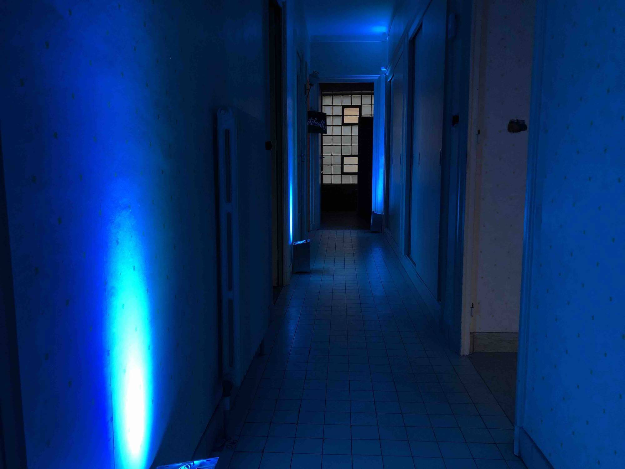 Location boite lumineuse sur batterie à Lyon