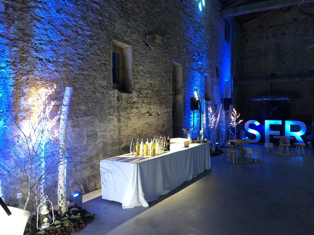 Location de projecteurs pour un événement au Château la Gallée à Millery