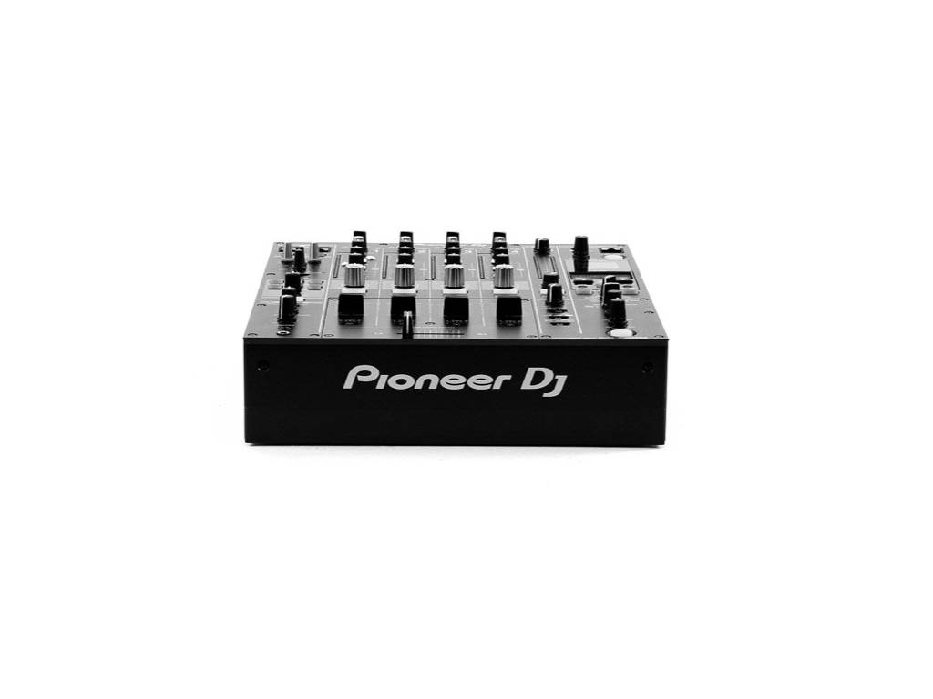Table de mixage pioneer à louer à Lyon