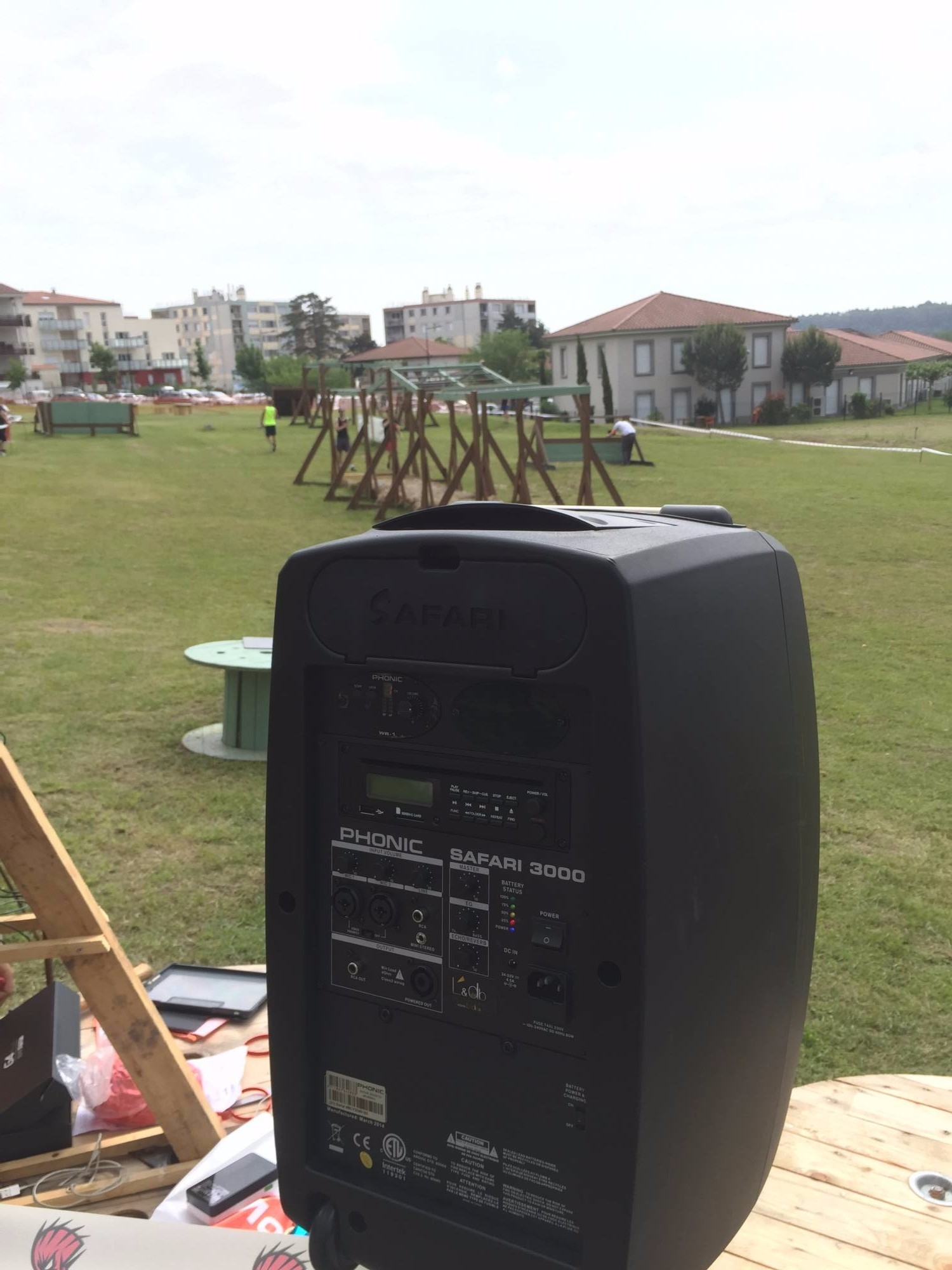 Location d'enceinte sur batterie Lyon