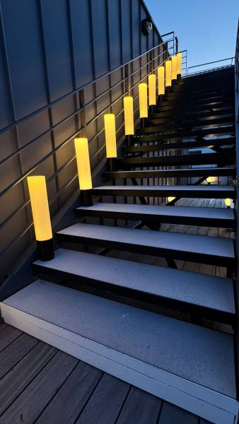 Louer nos projecteurs sur batterie Alcor de Starway Lighting
