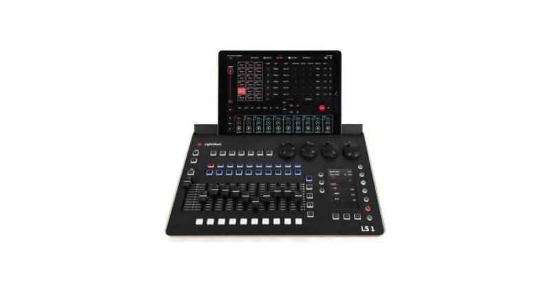 LS-1 de LightShark : une console lumière compacte et ergonomique jusqu'à 8 univers
