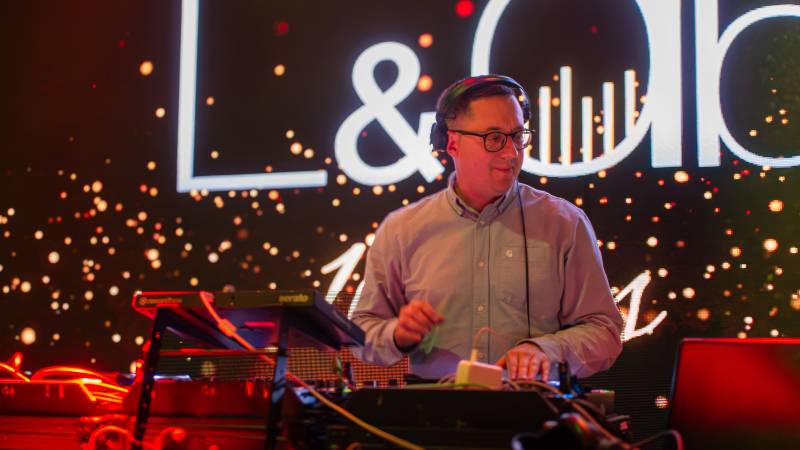 Location sono et lumière pour une soirée privée avec ou sans DJ à Lyon